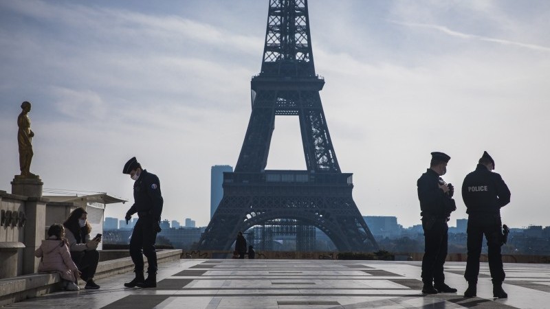 France: household confidence hits bottom in November but December should be better